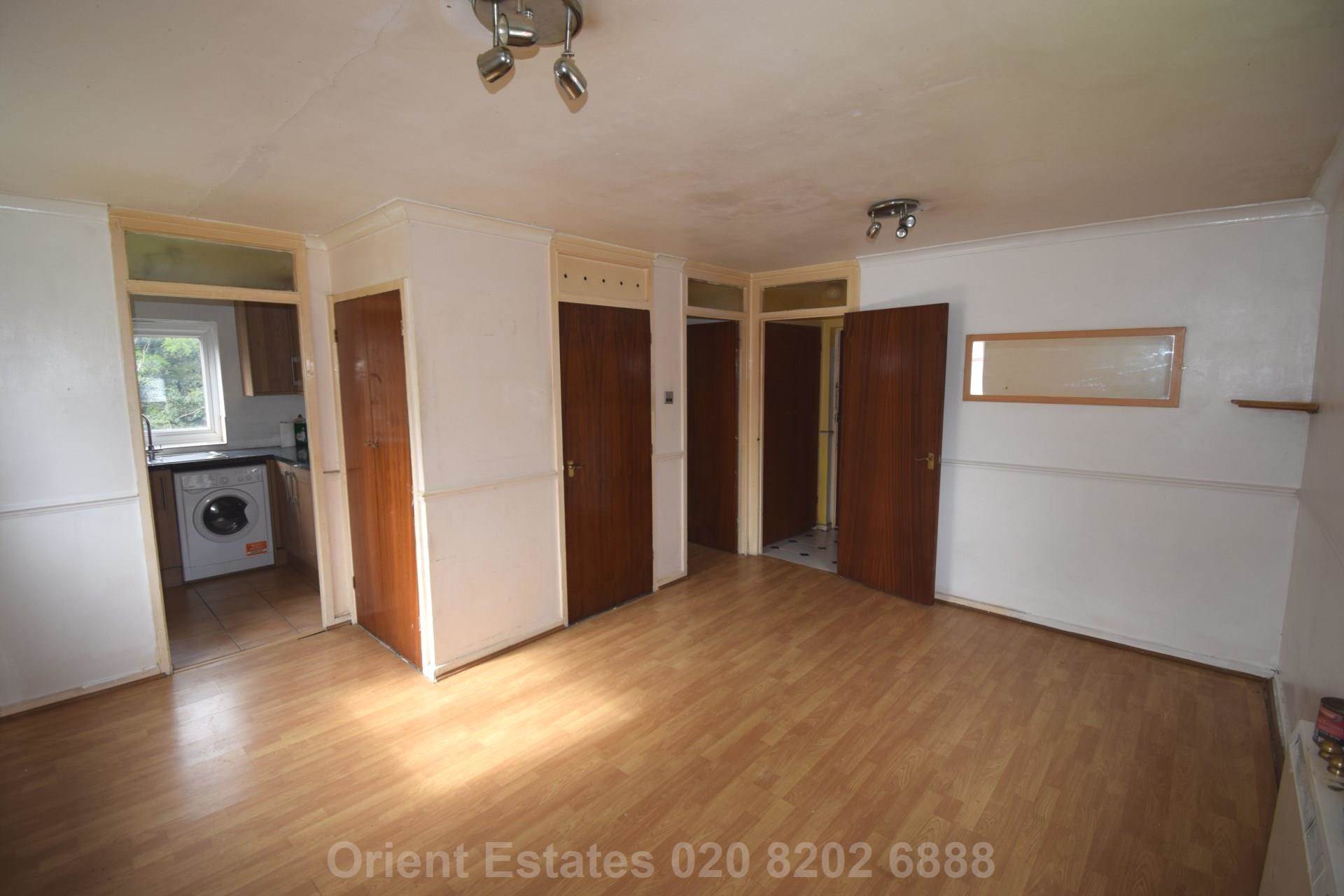 Wheatley Close, London, Image 2