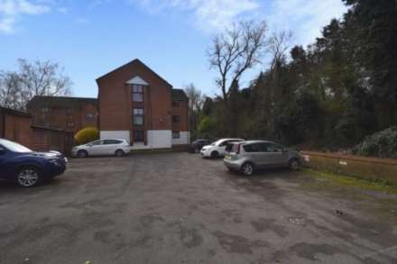 Wheatley Close, London, Image 5