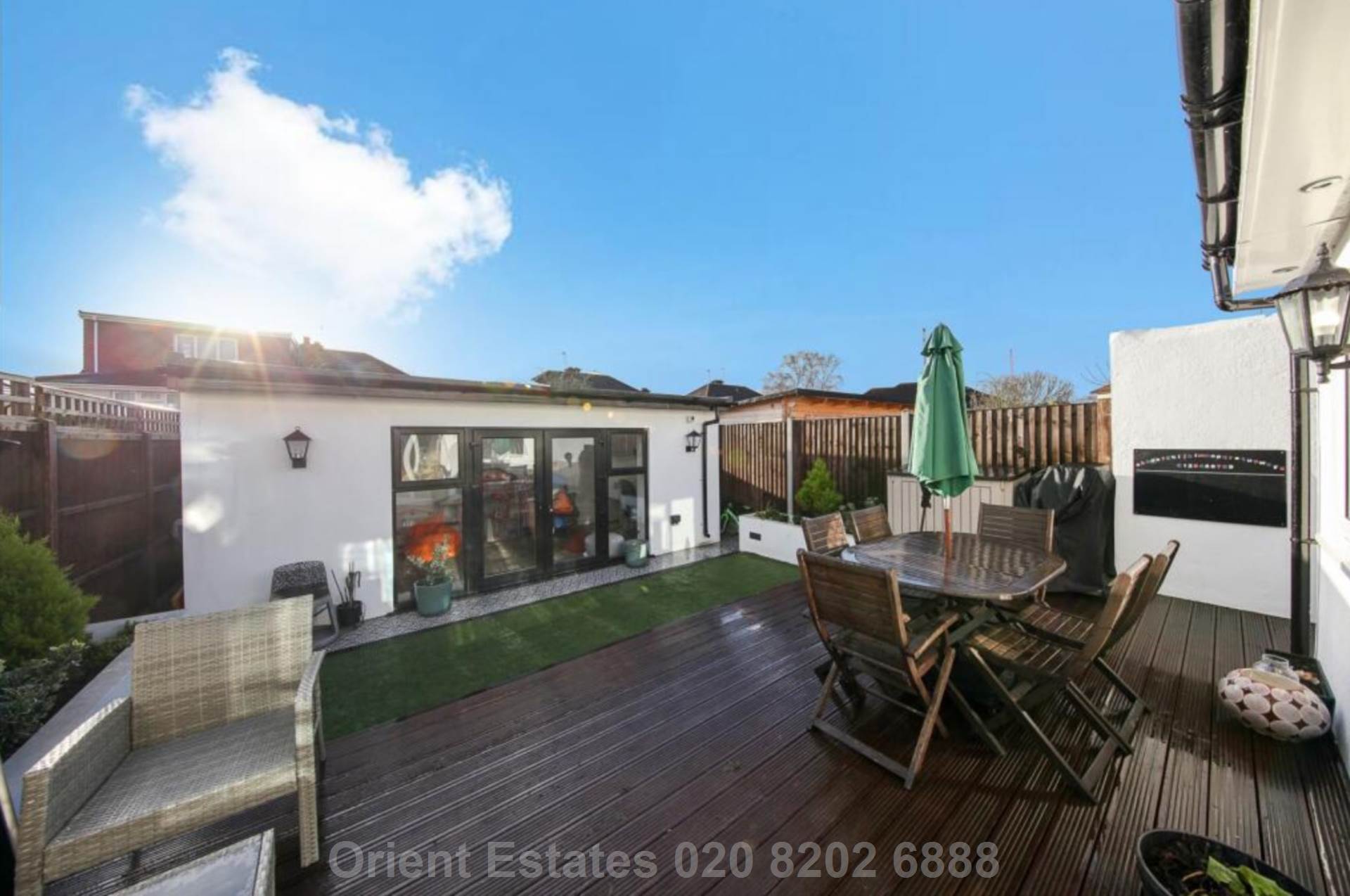 Layfield Crescent, London, Image 9