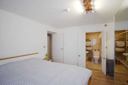 Renters Avenue, Hendon, Image 4