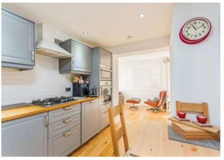 Renters Avenue, Hendon, Image 2