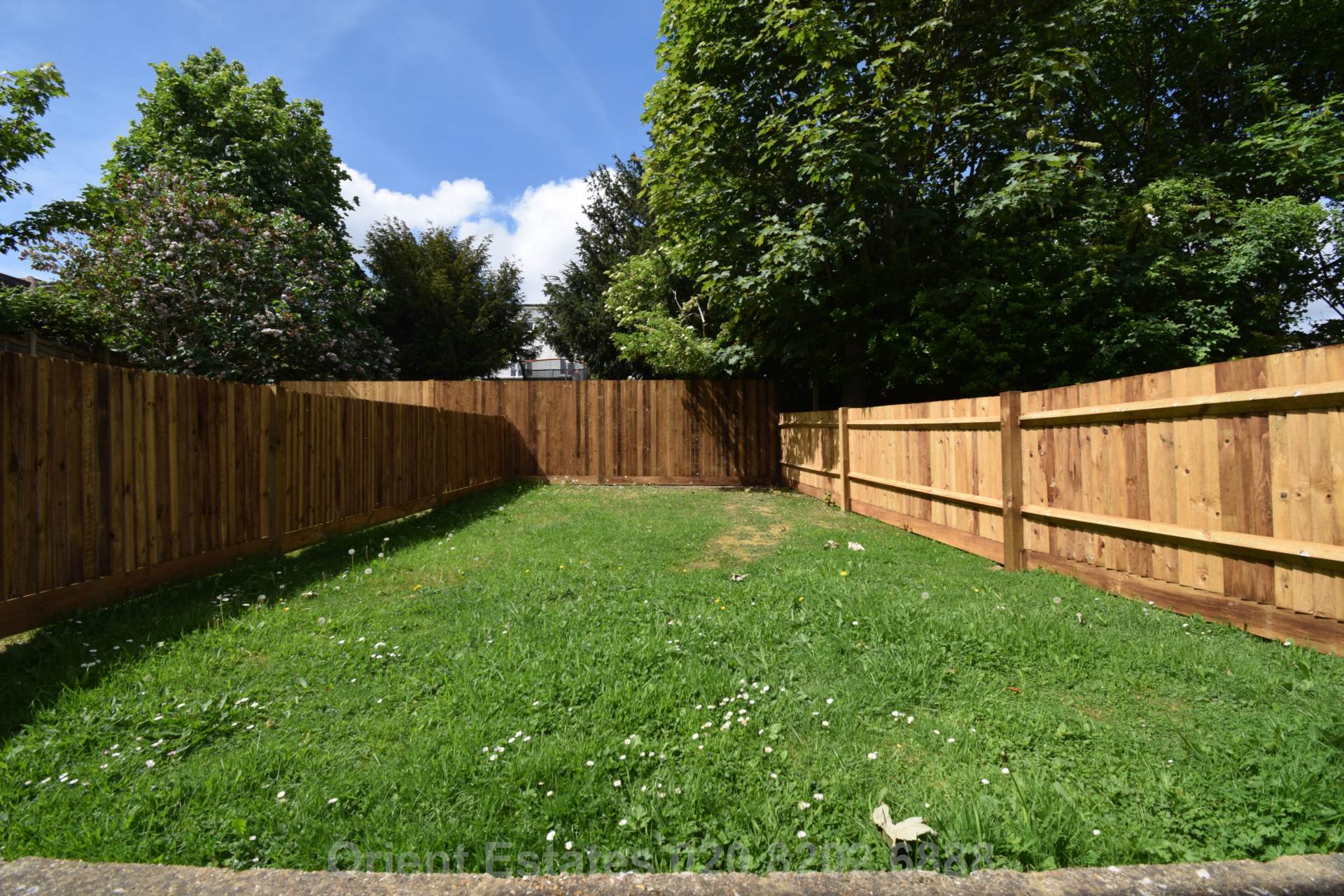 Hillview, London, Image 7