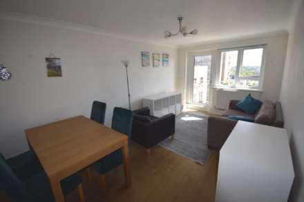 Upper Fosters, London, Image 2