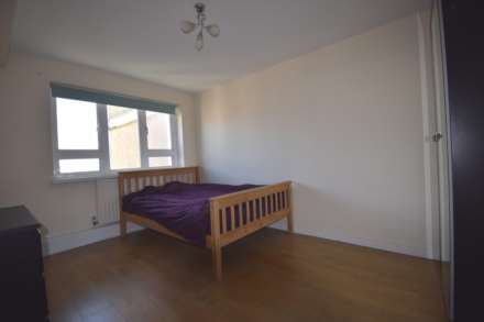 Upper Fosters, London, Image 4