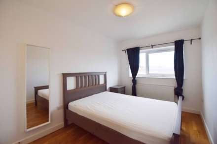 Torrington Park, London, Image 3