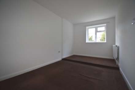 Hillview, London, Image 6