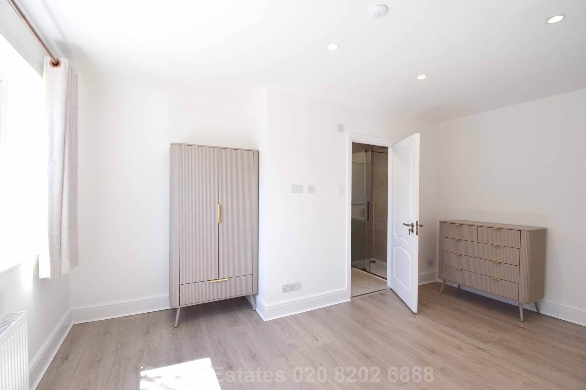 Camlet Way, Barnet, Image 19