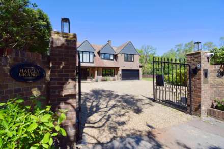 Camlet Way, Barnet, Image 1
