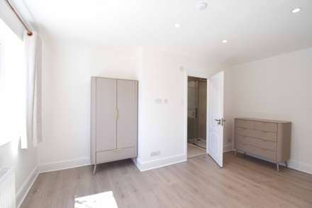 Camlet Way, Barnet, Image 19