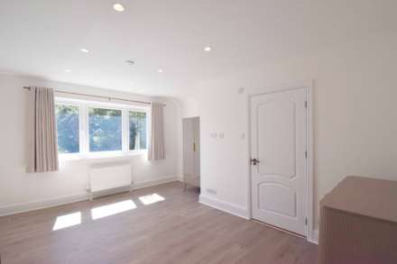 Camlet Way, Barnet, Image 20