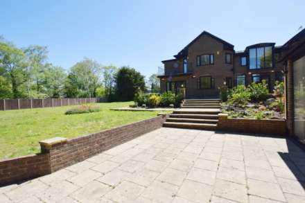 Camlet Way, Barnet, Image 3