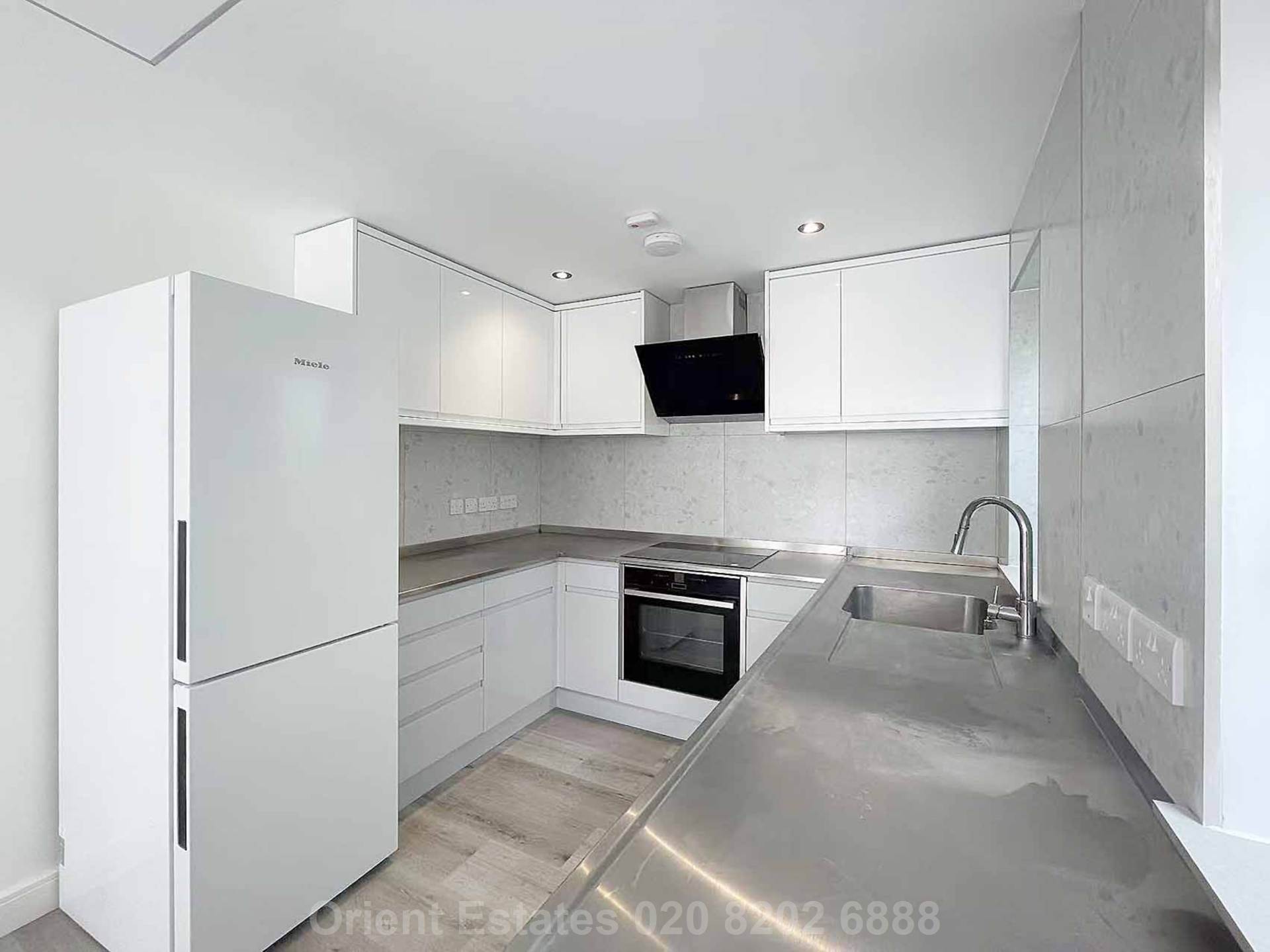 Southbourne Avenue, London, Image 2