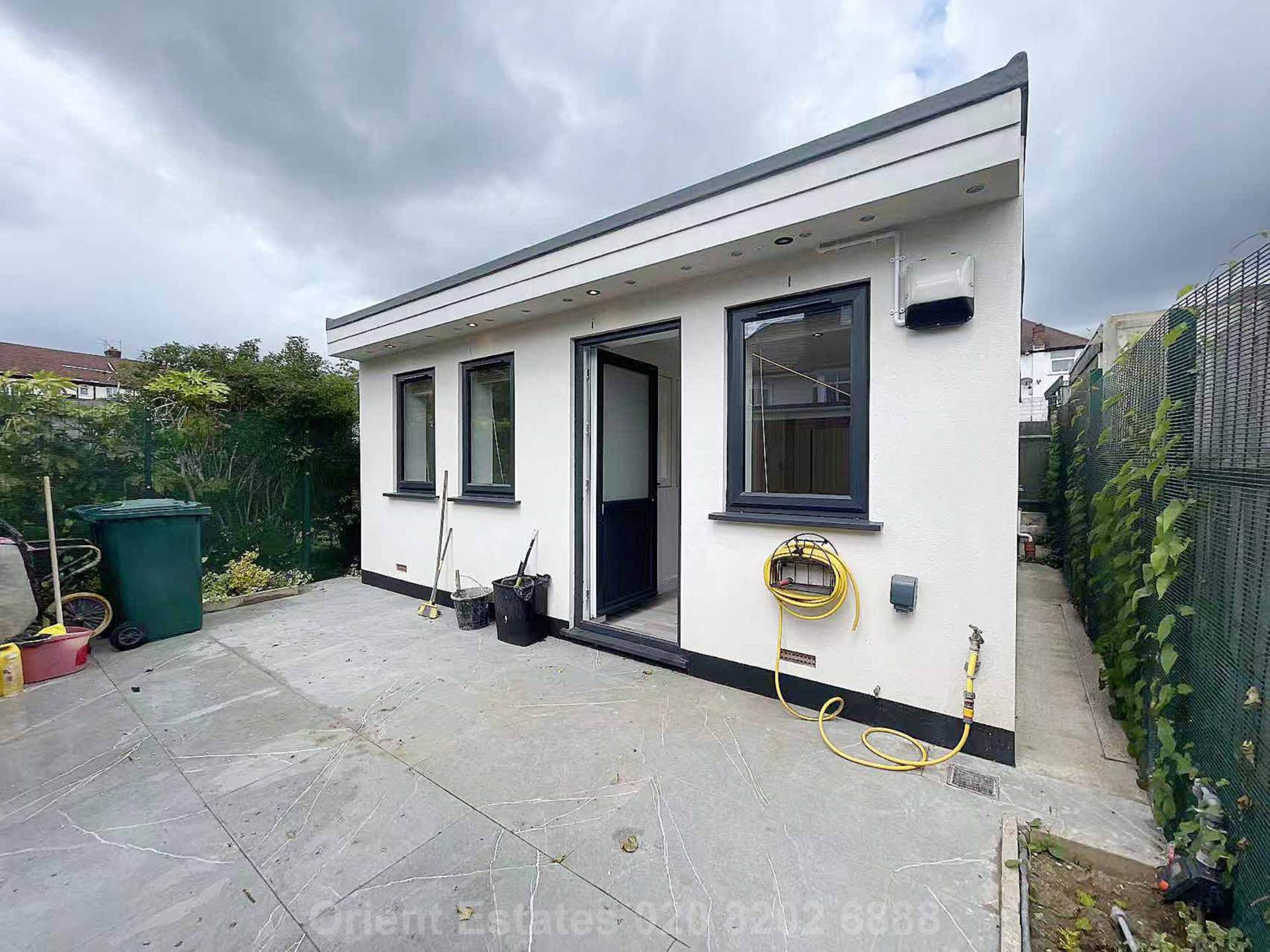 Southbourne Avenue, London, Image 6