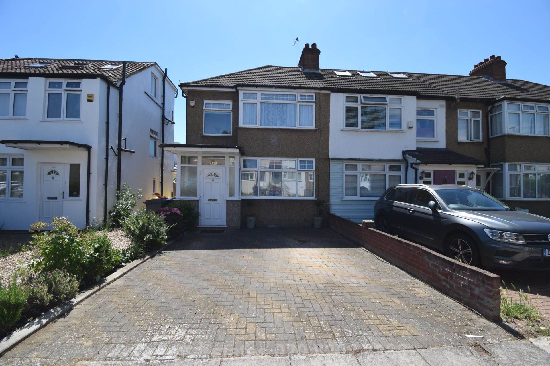Brent Park Road, London, Image 1