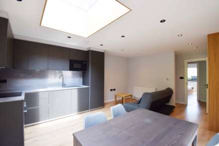 Hamilton Road, London, Image 1