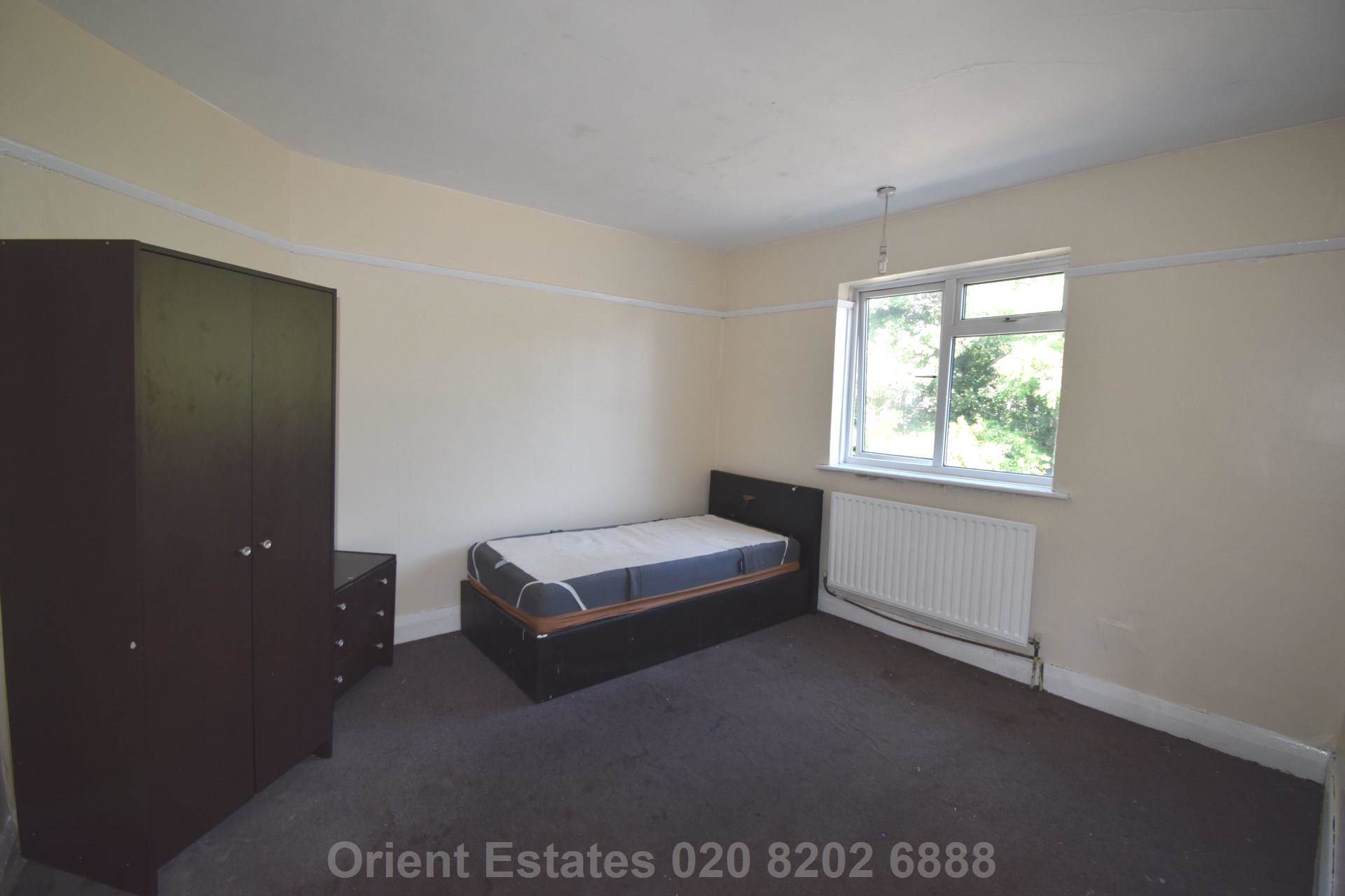 Sheaves Hill, Colindale, Image 5