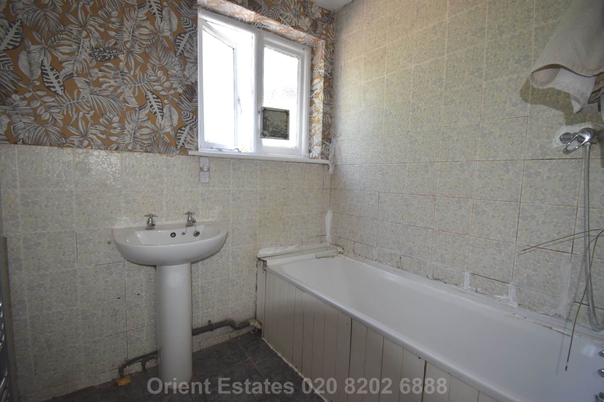 Sheaves Hill, Colindale, Image 6