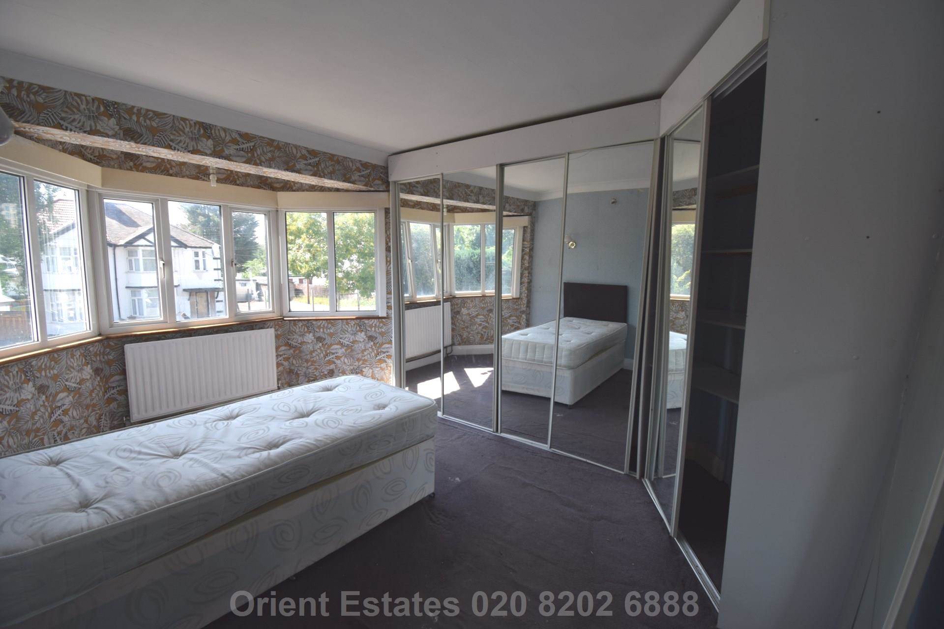 Sheaves Hill, Colindale, Image 7