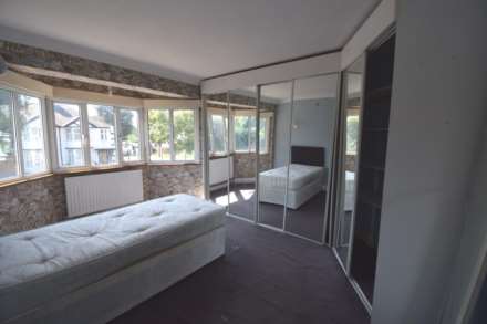 Sheaves Hill, Colindale, Image 7