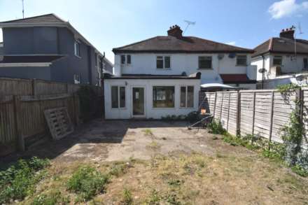 Sheaves Hill, Colindale, Image 9