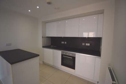 Shearwater Drive, London, Image 2