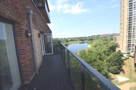 Shearwater Drive, London, Image 7