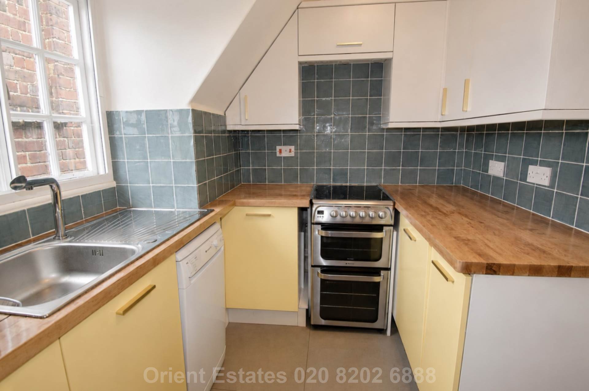 Finchley Road, London, Image 9