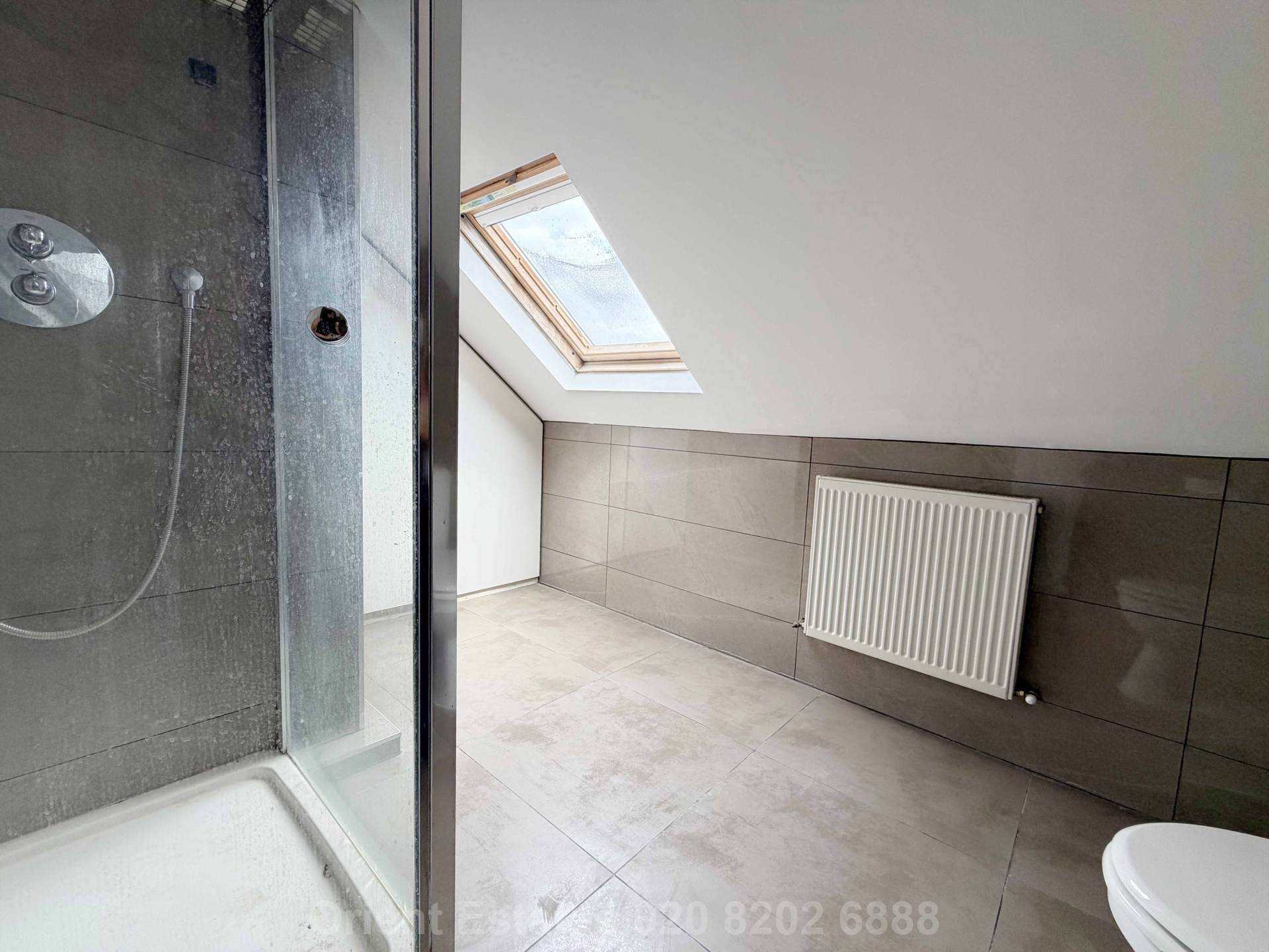 Ambrose Avenue, Golders Green, Image 11