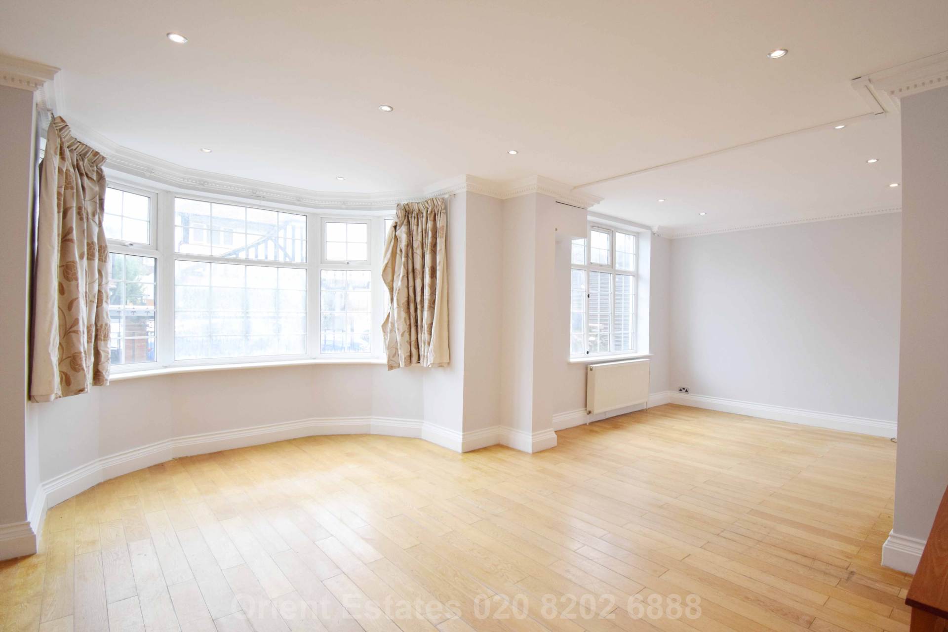 Ambrose Avenue, Golders Green, Image 2