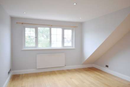 Ambrose Avenue, Golders Green, Image 10