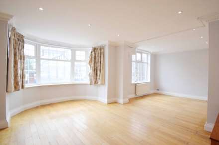 Ambrose Avenue, Golders Green, Image 2