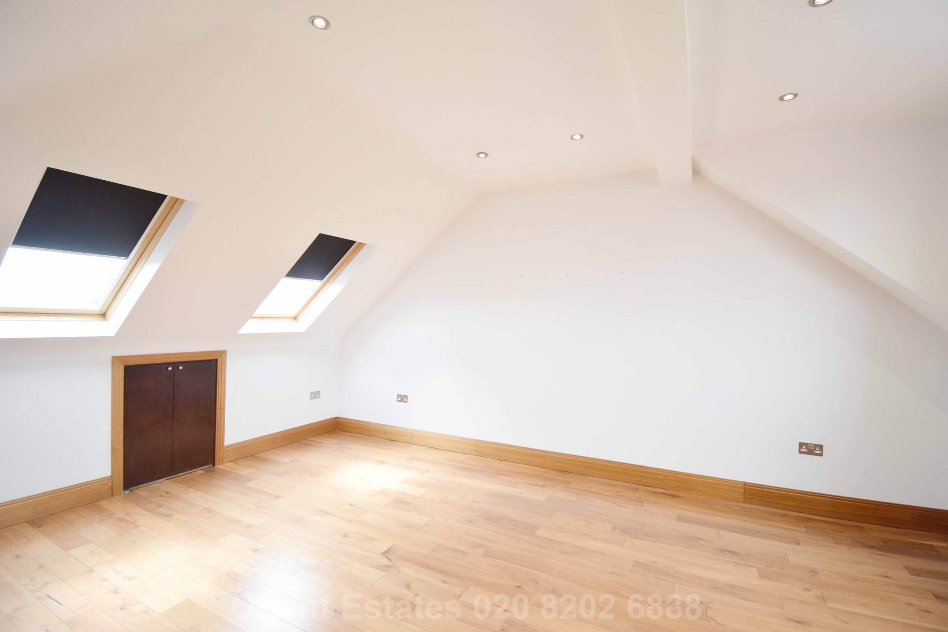 Saddlescombe Way, Woodside Park, Image 17