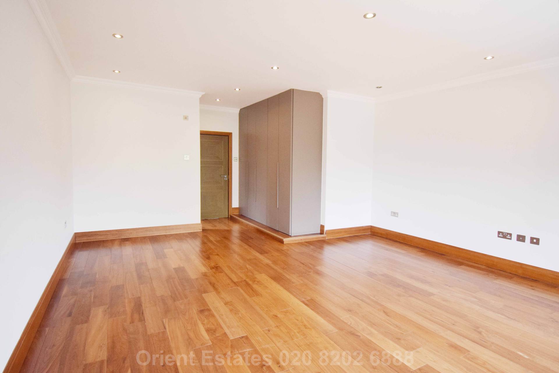 Saddlescombe Way, Woodside Park, Image 8