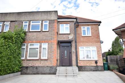 Saddlescombe Way, Woodside Park, Image 1