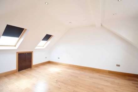 Saddlescombe Way, Woodside Park, Image 17