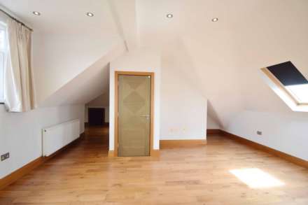Saddlescombe Way, Woodside Park, Image 18