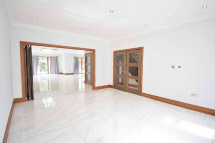 Saddlescombe Way, Woodside Park, Image 3