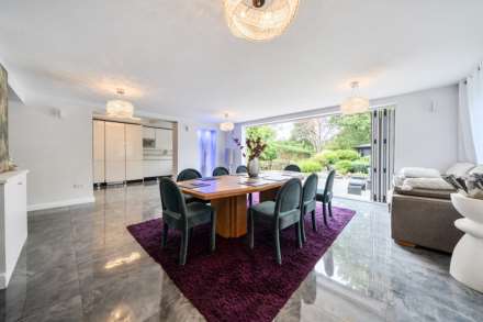Upland Drive, Brookmans Park, Image 3