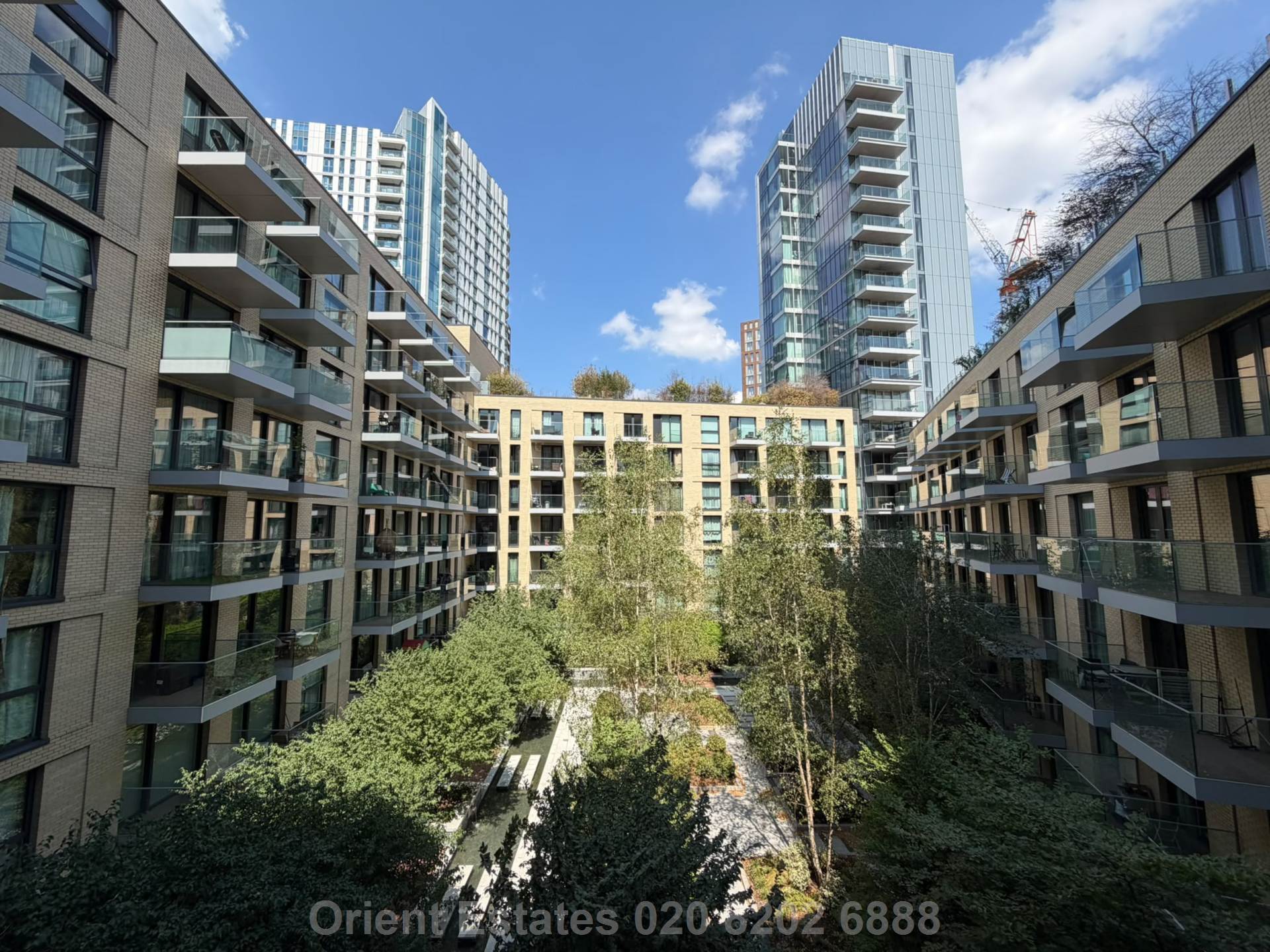 Chaucer Gardens, Aldgate East, Image 1