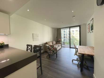 Chaucer Gardens, Aldgate East, Image 5