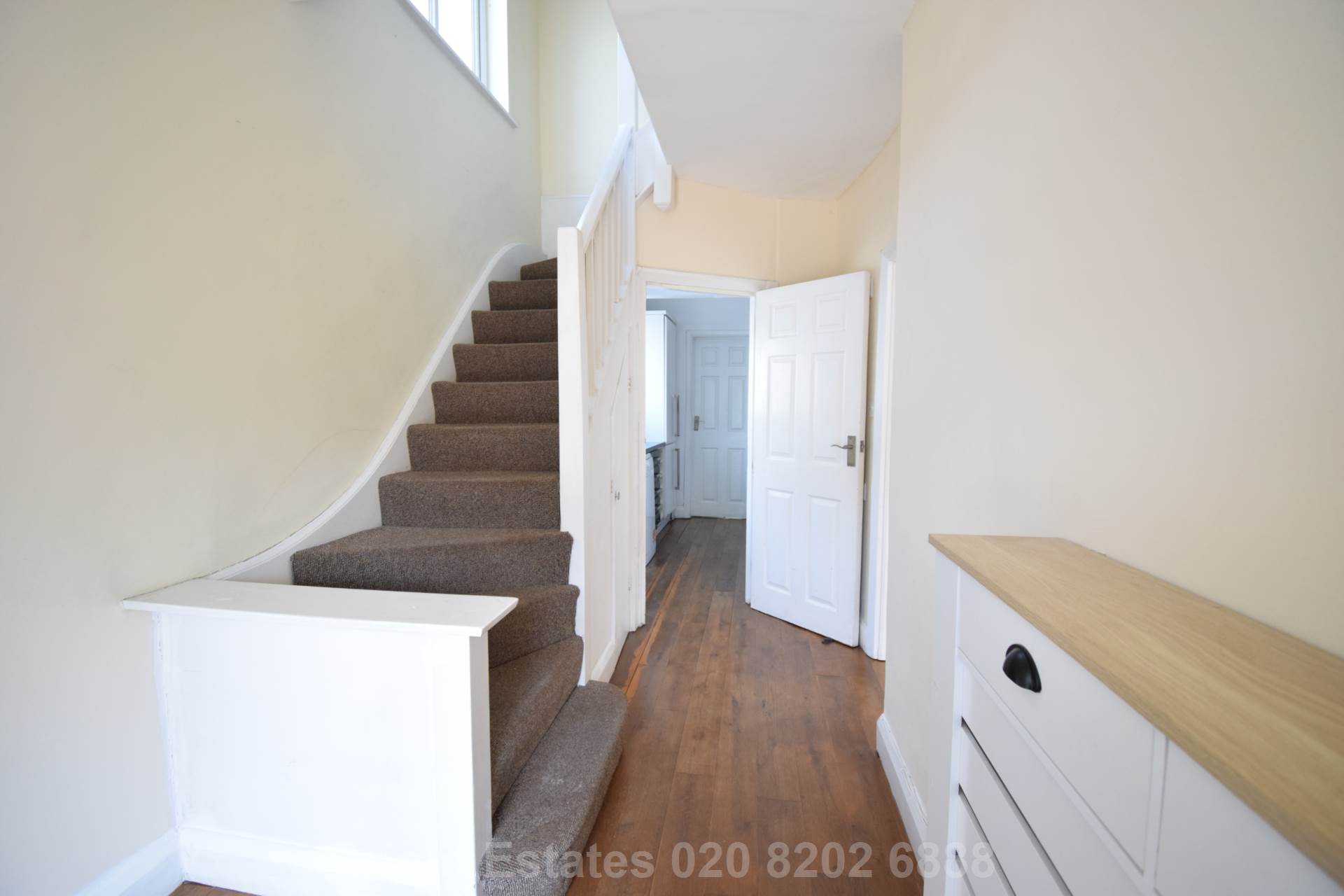 Endersleigh Gardens, London, Image 2