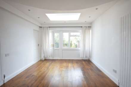 Endersleigh Gardens, London, Image 4