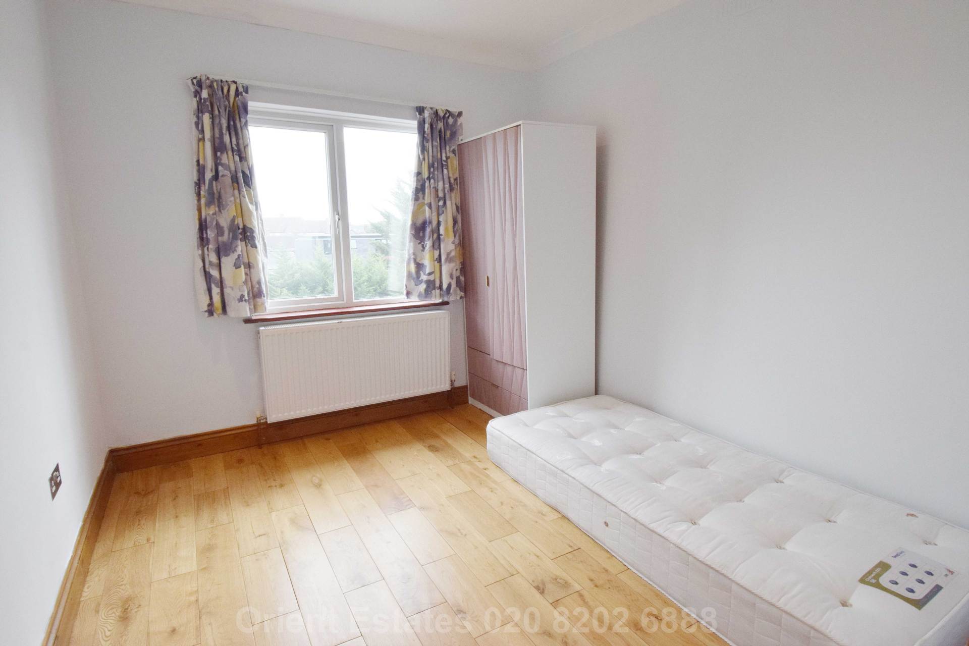 Neeld Crescent, London, Image 9