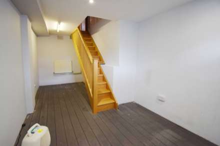Neeld Crescent, London, Image 15