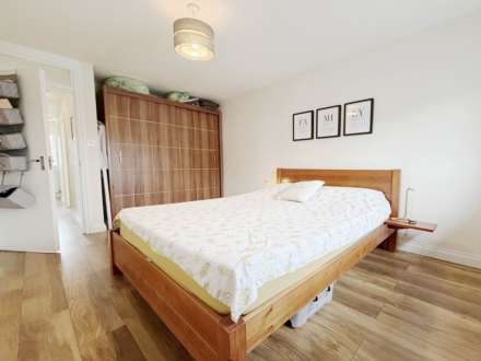 Brent View Road, West Hendon, Image 6