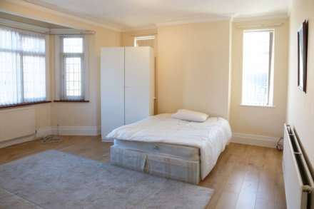 Wykeham Road, Hendon, Image 7