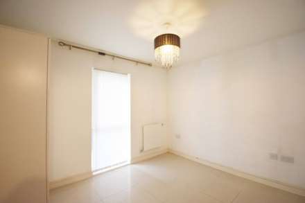 Cool Oak Lane, West Hendon, Image 7