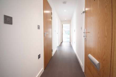 Colindale Gardens, Colindale, Image 27
