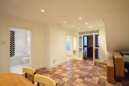 Victoria Mews, Kilburn, Image 6