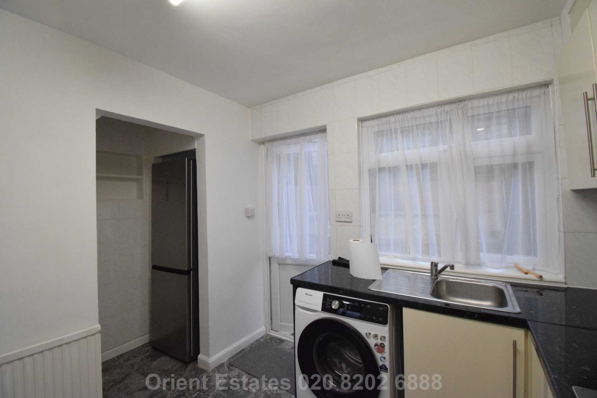 Sturgess Ave, Hendon Central, Image 13